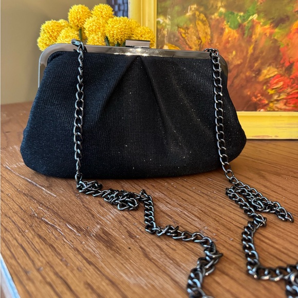 Handbags - Elegant Black Chain Clutch